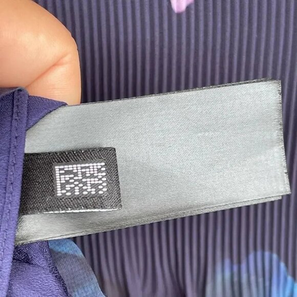 Ted Baker Floral-Print Pleated Top sz 4 - Picture 8 of 8